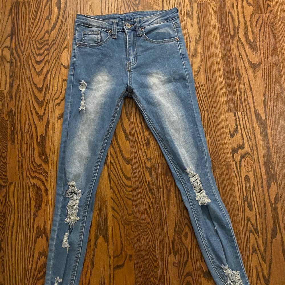 Women skinny jeans.